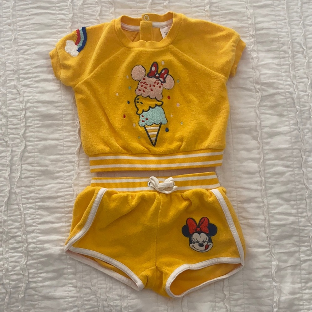 Disney baby track suit (3-6 month)